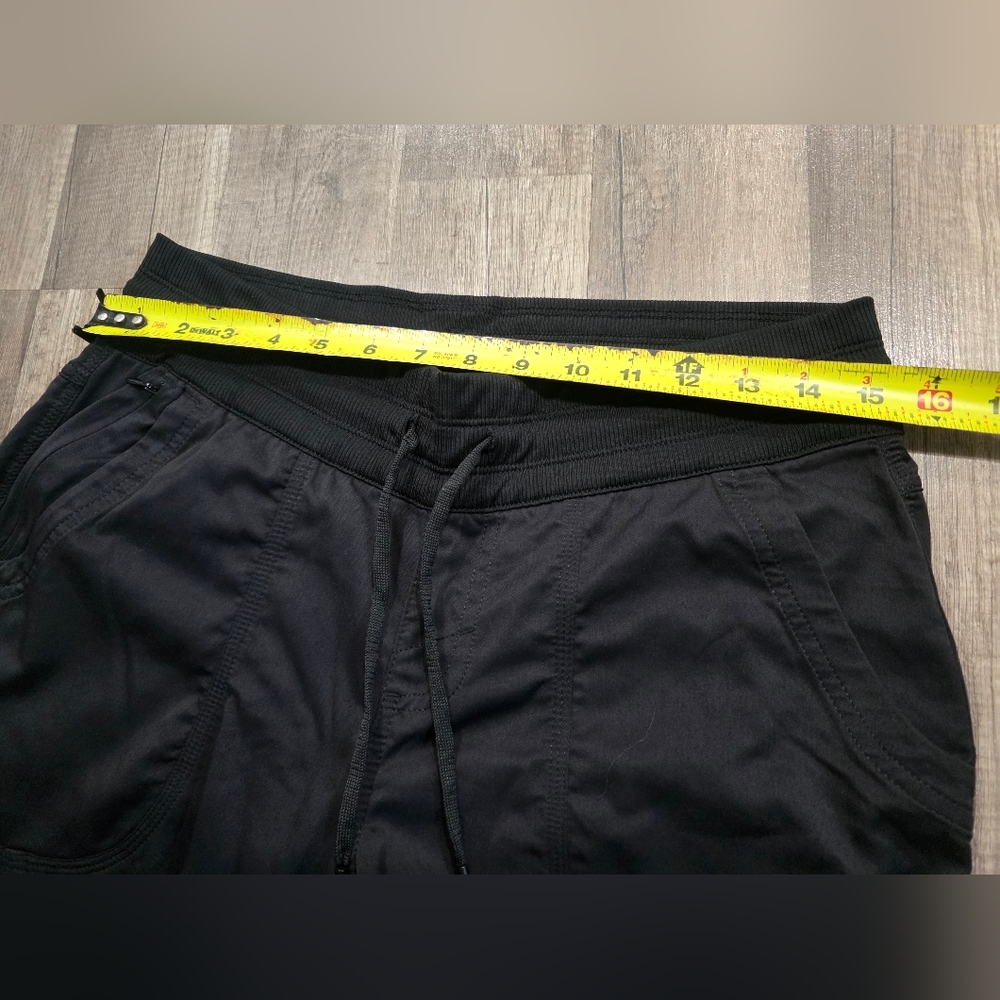 THE NORTH FACE black Cropped Pants Hike Joggers Alo Yoga - Picture 7 of 10